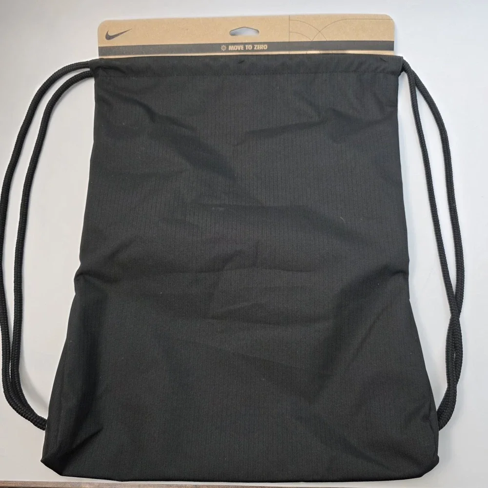 NEW Nike Kids Drawstring Bag (12L) 13